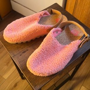 Reef Beach Bum clogs. BNWOT